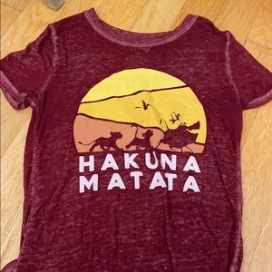 sheer lion king maroon t-shirt